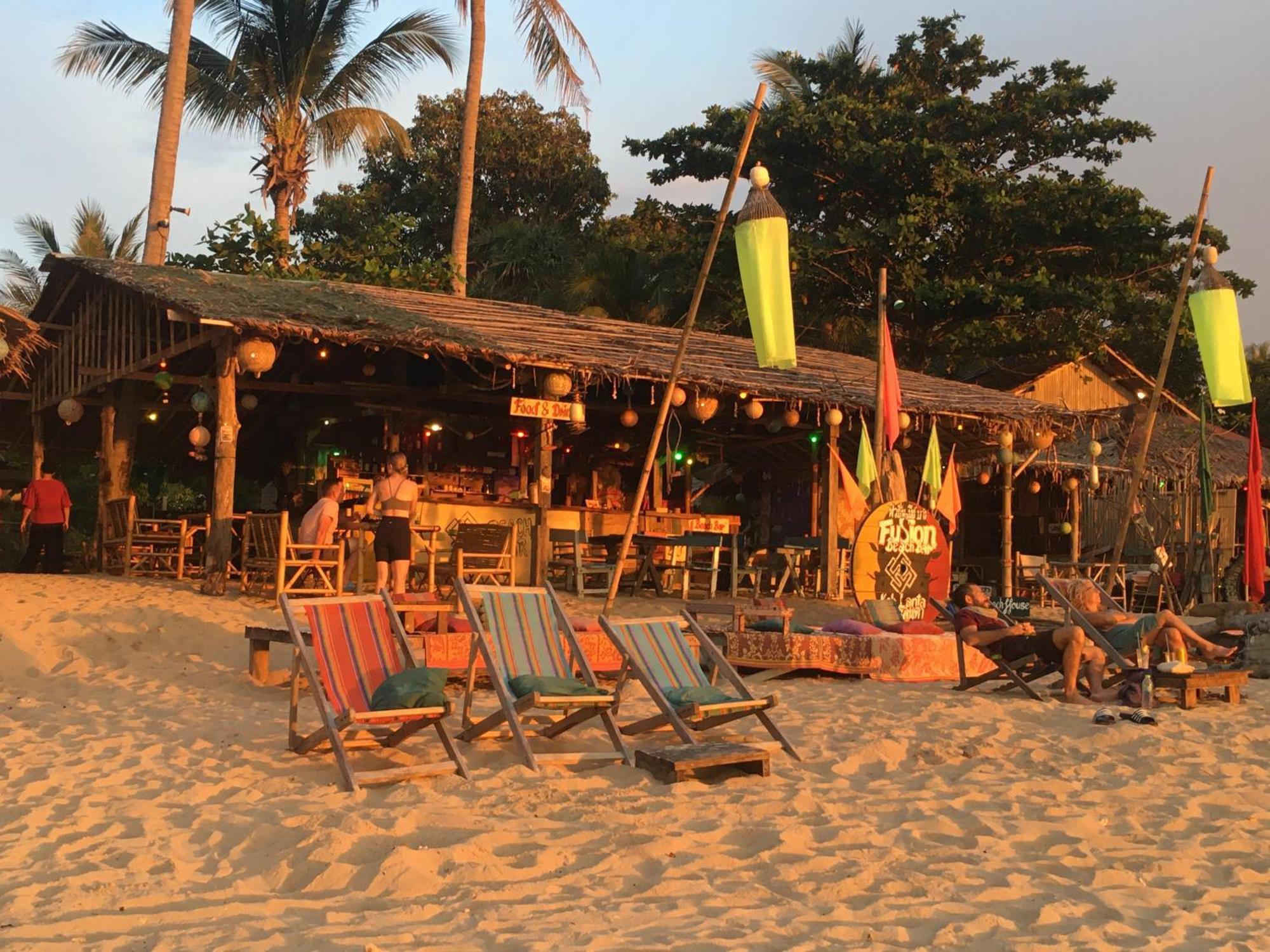 Relax Beach House Koh Lanta Exterior photo