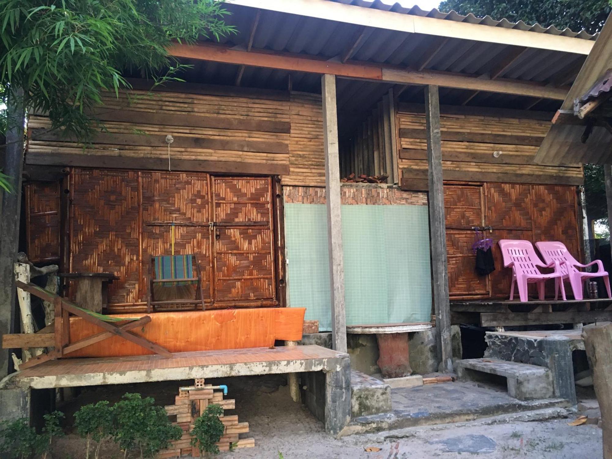 Relax Beach House Koh Lanta Exterior photo