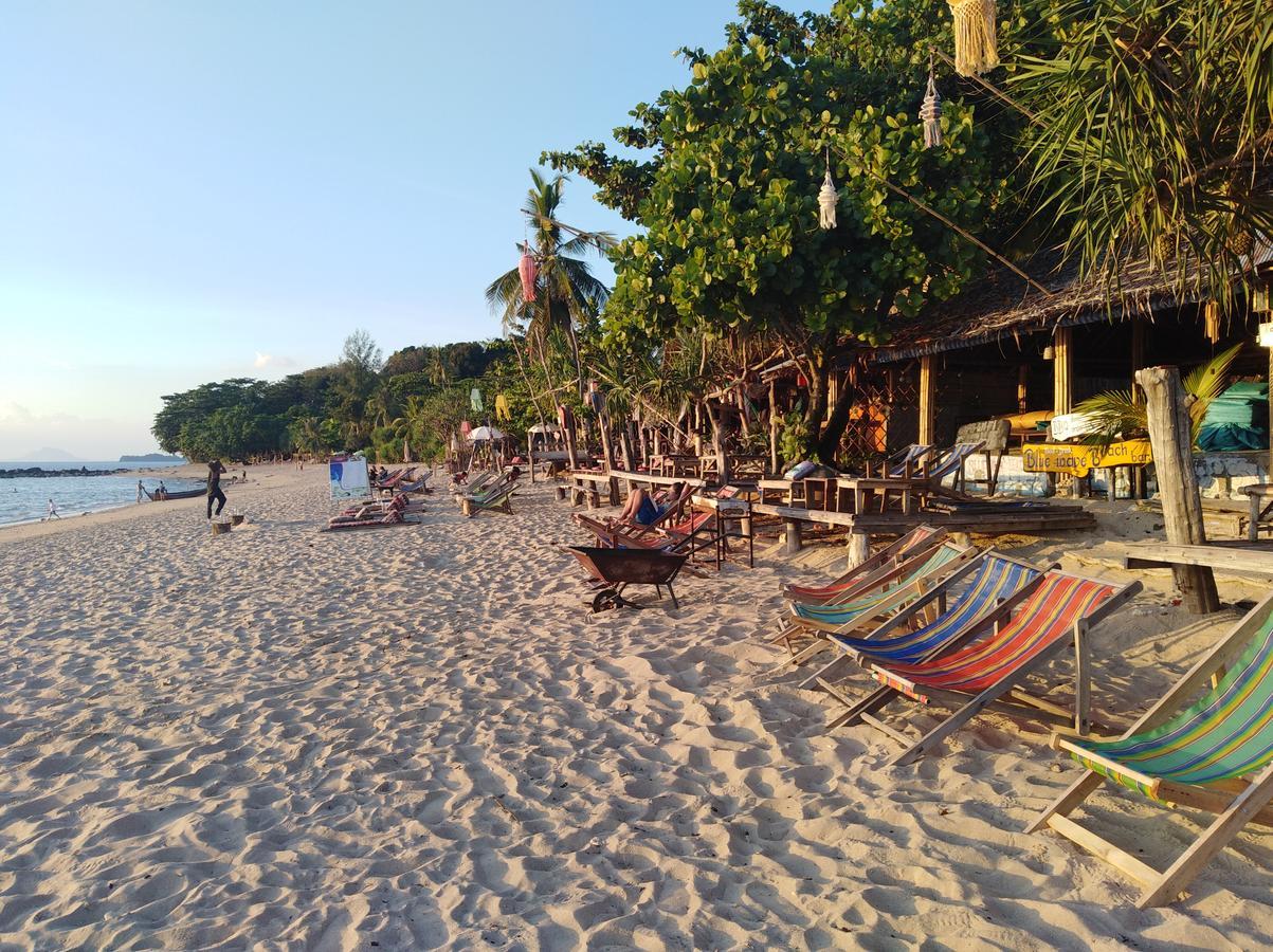 Relax Beach House Koh Lanta Exterior photo
